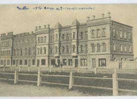 Доходный дом Забайкальского казачьего войска на улице Софийской (Бутина, 1)
